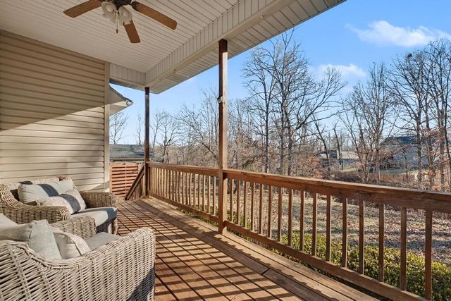 8 Slaggford Lane, Bella Vista, AR 72714
