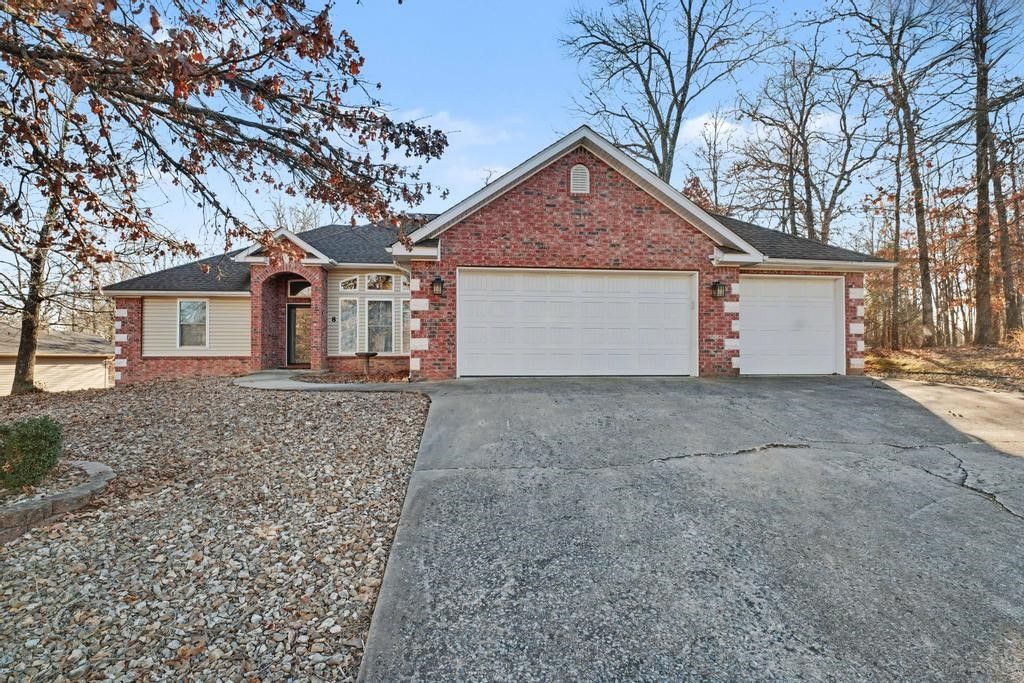 8 Slaggford Lane, Bella Vista, AR 72714