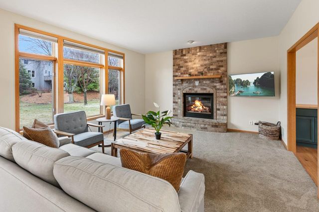4102 Red Oak Lane, Chanhassen, MN 55331