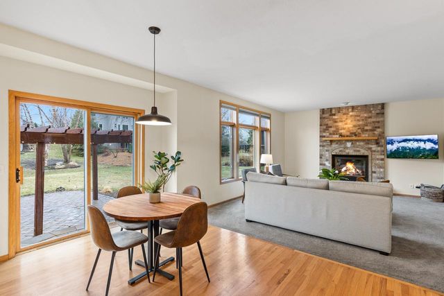 4102 Red Oak Lane, Chanhassen, MN 55331