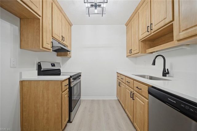 127 Parkway DR, Hampton, VA 23669