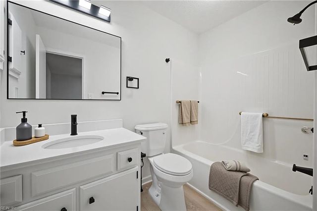 127 Parkway DR, Hampton, VA 23669
