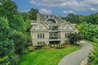 162 Balfour Drive, West Hartford, CT 06117