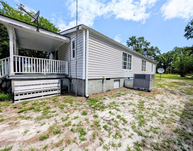 35 Saddle Ridge Road, Currie, NC 28435