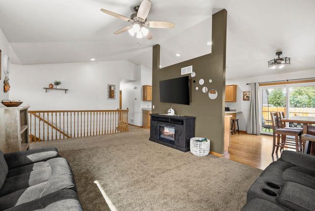 141 Shawn Avenue, Arlington, WI 53911