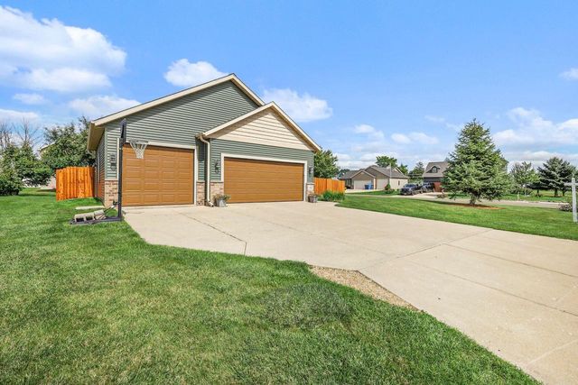 141 Shawn Avenue, Arlington, WI 53911