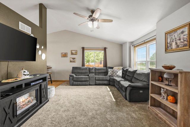 141 Shawn Avenue, Arlington, WI 53911