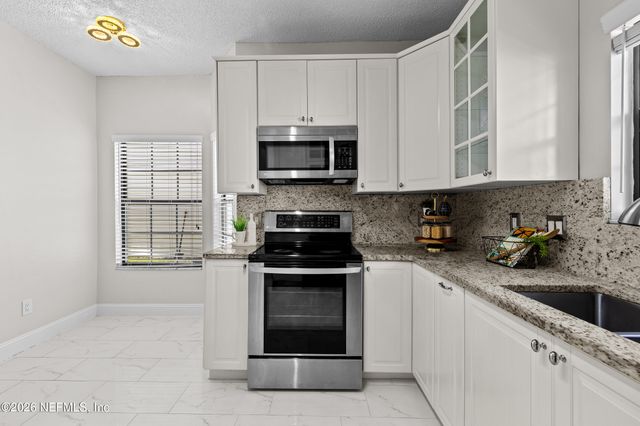 2922 LANTANA LAKES Drive E, Jacksonville, FL 32246