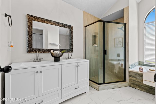 2922 LANTANA LAKES Drive E, Jacksonville, FL 32246