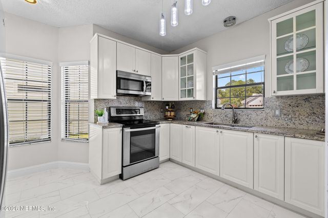 2922 LANTANA LAKES Drive E, Jacksonville, FL 32246