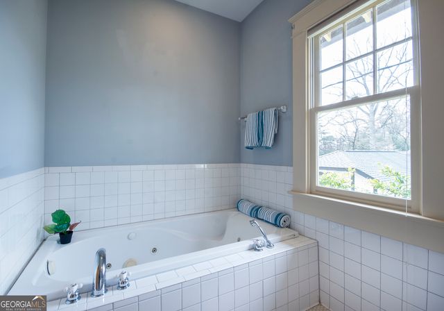 2265 E Lake Road NE, Atlanta, GA 30307