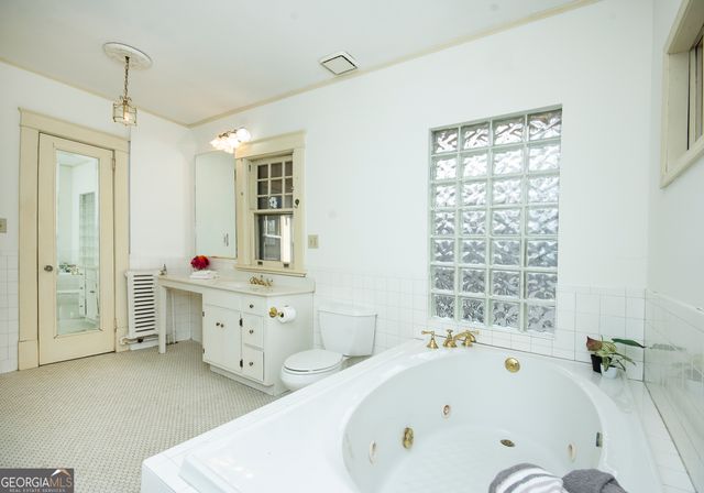 2265 E Lake Road NE, Atlanta, GA 30307