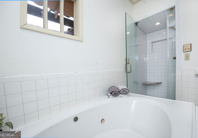 2265 E Lake Road NE, Atlanta, GA 30307