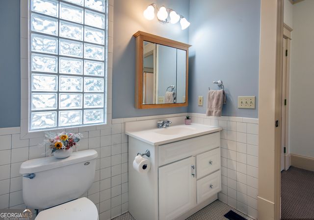 2265 E Lake Road NE, Atlanta, GA 30307