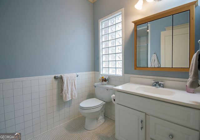 2265 E Lake Road NE, Atlanta, GA 30307