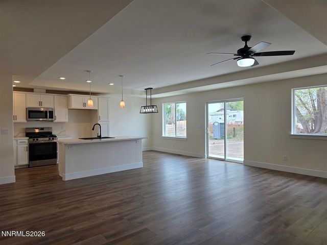 203 Cleek Court, Yerington, NV 89447