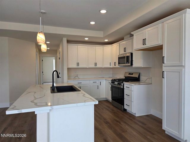 203 Cleek Court, Yerington, NV 89447