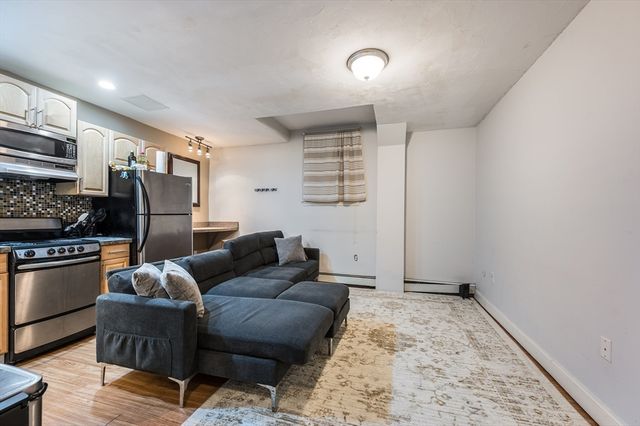 21 Aberdeen Street B, Boston, MA 02215