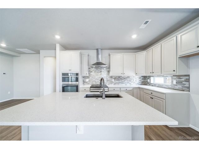 5174 N Quatar St, Aurora, CO 80019