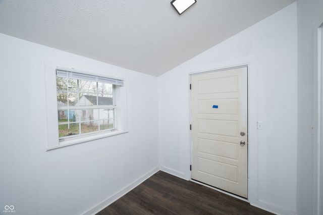 1605 W Memorial Drive, Muncie, IN 47302
