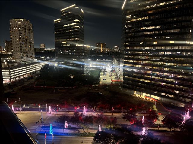 1901 Post Oak Boulevard 2112, Houston, TX 77056