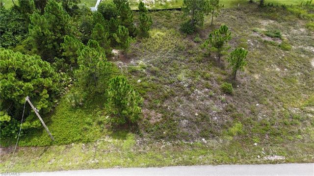 1404 Venice AVE N, Lehigh Acres, FL 33971