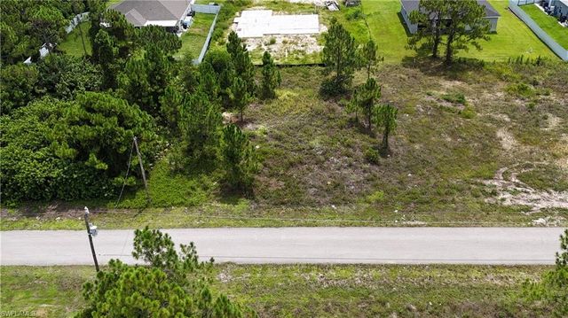1404 Venice AVE N, Lehigh Acres, FL 33971