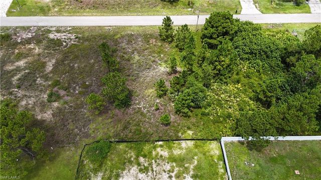 1404 Venice AVE N, Lehigh Acres, FL 33971