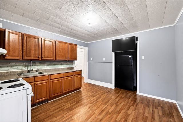 184 Fulton Avenue, Rochester, NY 14613