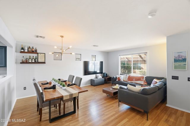 6017 S Sweet Birch Lane, Tucson, AZ 85747