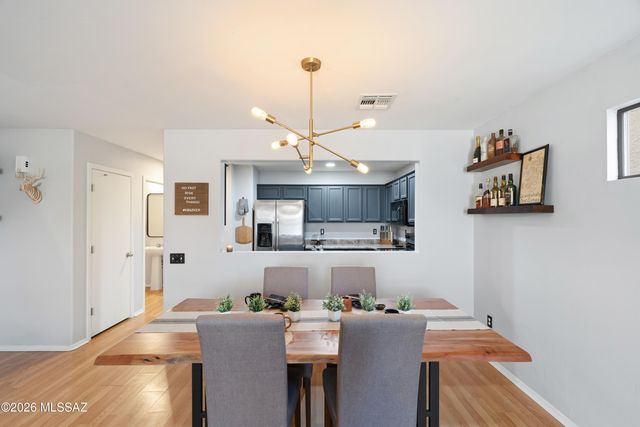 6017 S Sweet Birch Lane, Tucson, AZ 85747