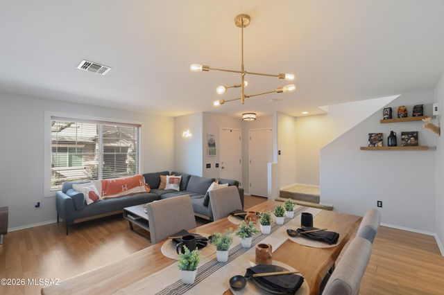 6017 S Sweet Birch Lane, Tucson, AZ 85747