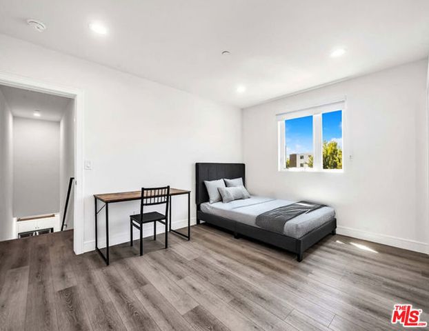 1269 W 36th Street, Los Angeles, CA 90007