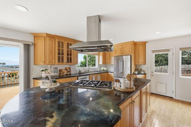 84 Natalie Way, Camarillo, CA 93010