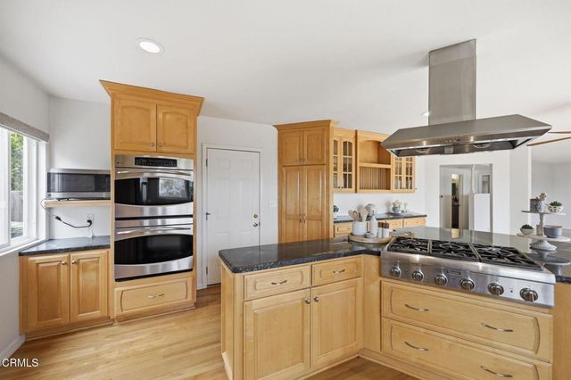 84 Natalie Way, Camarillo, CA 93010