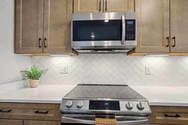 2551 Napa Valley Way, Columbia, TN 38401