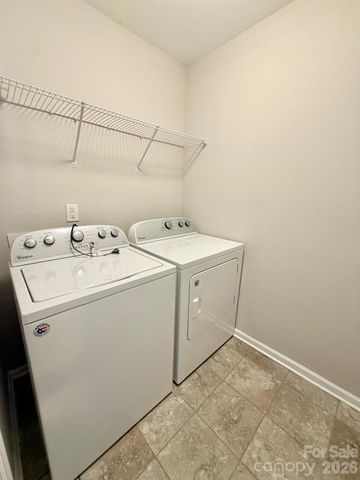 5658 Stonewells Drive, Charlotte, NC 28278