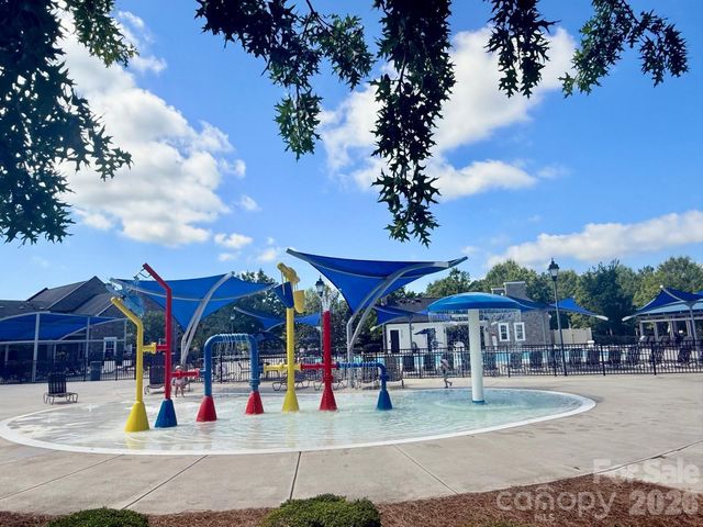 5658 Stonewells Drive, Charlotte, NC 28278