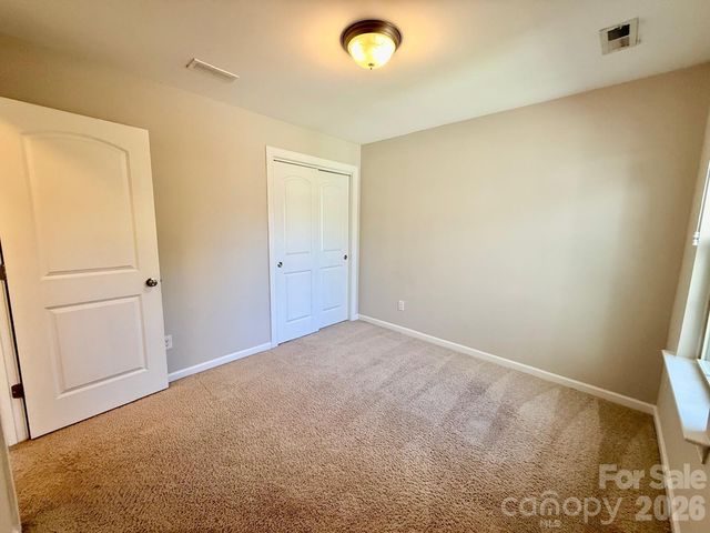 5658 Stonewells Drive, Charlotte, NC 28278