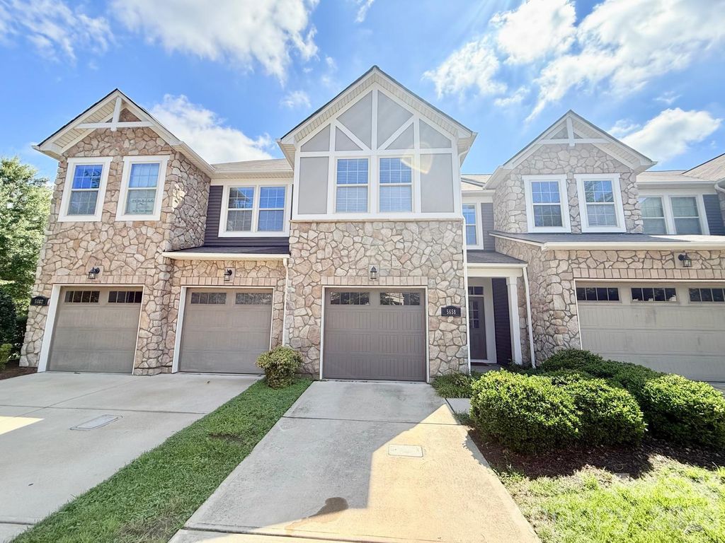 5658 Stonewells Drive, Charlotte, NC 28278