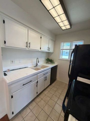 4608 Via Vista, Huntington Beach, CA 92649