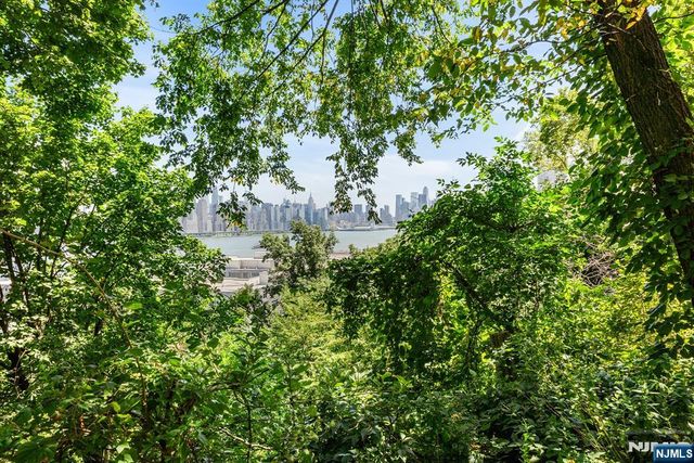 7855 Boulevard 26G, North Bergen, NJ 07047