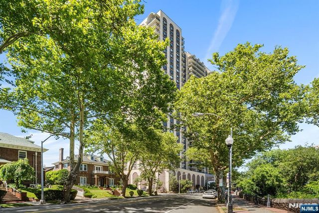 7855 Boulevard 26G, North Bergen, NJ 07047