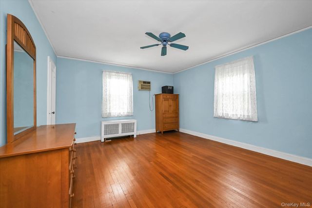 163-14 25th Drive, Flushing, NY 11358