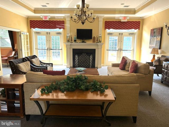 831 TIMBERLAKE DR, Ewing, NJ 08618