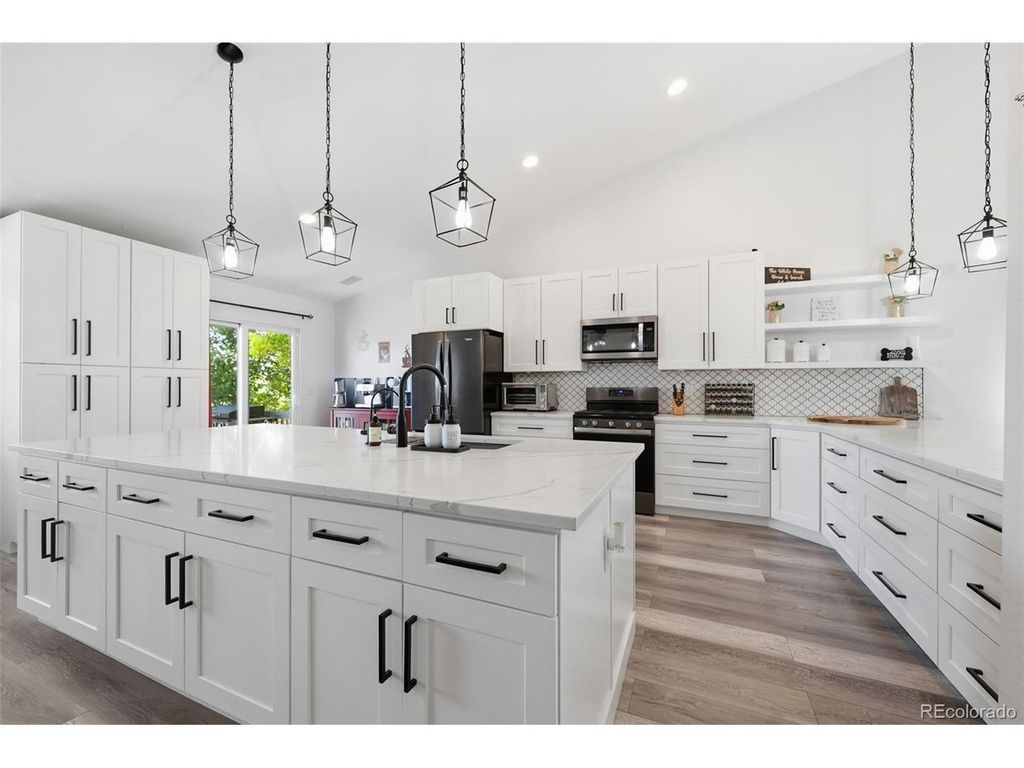 6825 E 131st Dr, Thornton, CO 80602