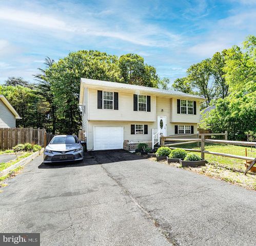 7711 HARMANS RD, Hanover, MD 21076