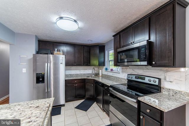 7711 HARMANS RD, Hanover, MD 21076