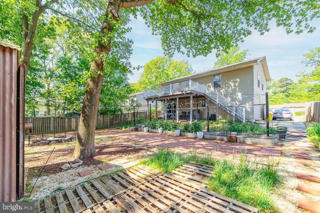 7711 HARMANS RD, Hanover, MD 21076