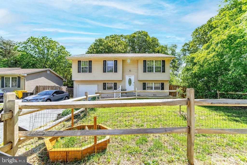 7711 HARMANS RD, Hanover, MD 21076
